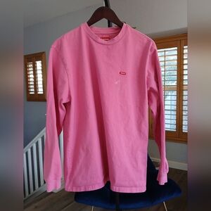Supreme Men's Small Box Logo Tee in Pink. Size L